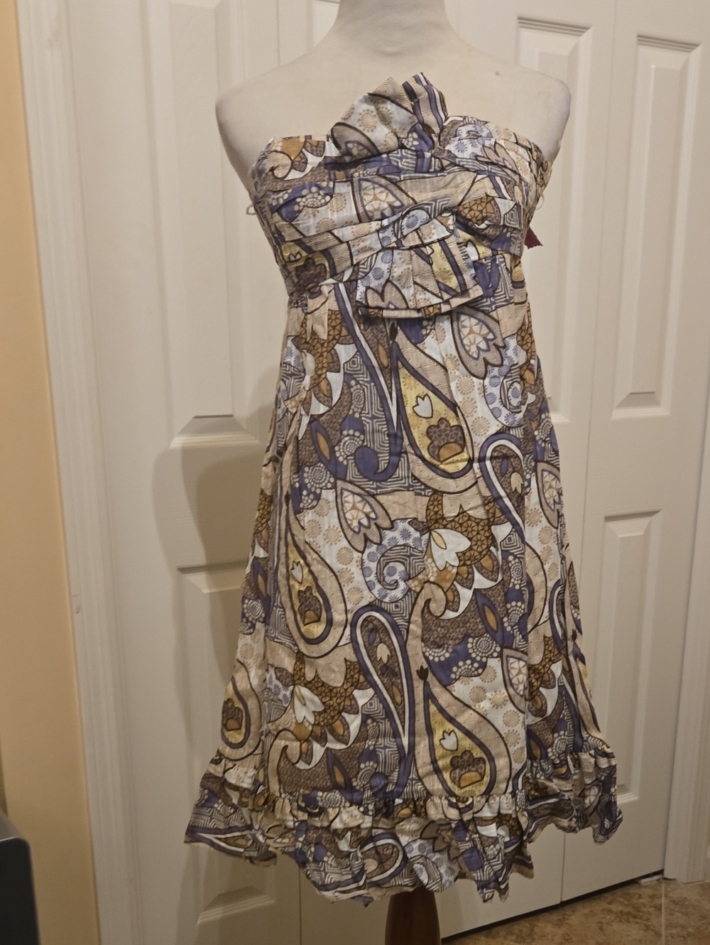 NWT Max & Cleo Strapless Paisley Babydoll Dress in Beige, Blue and Brown Sz 6